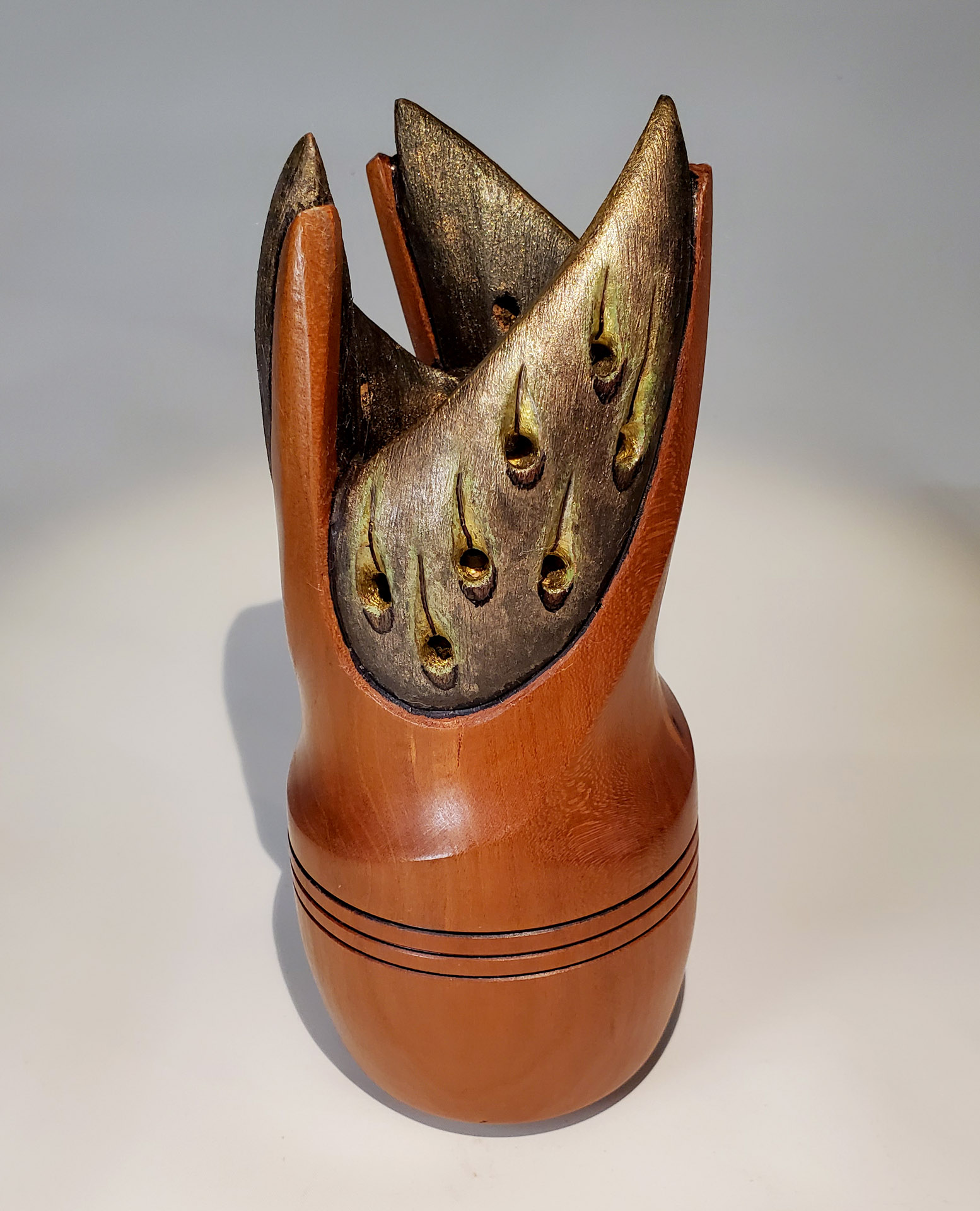 Twisted Lighted Lamp