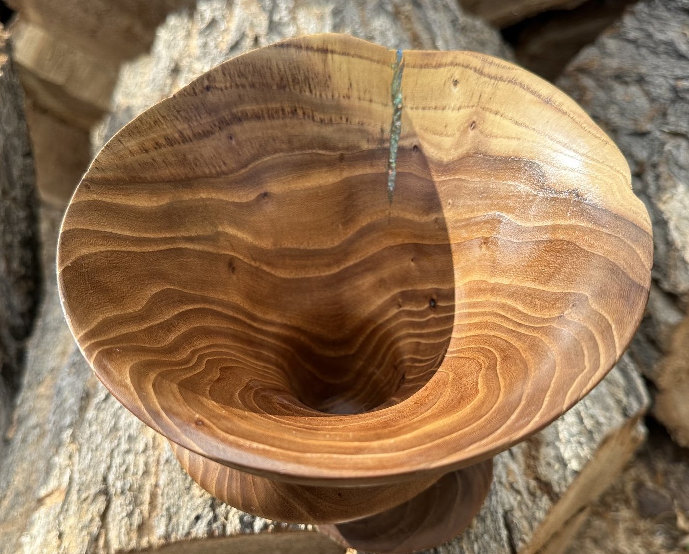 Twisted martini bowl