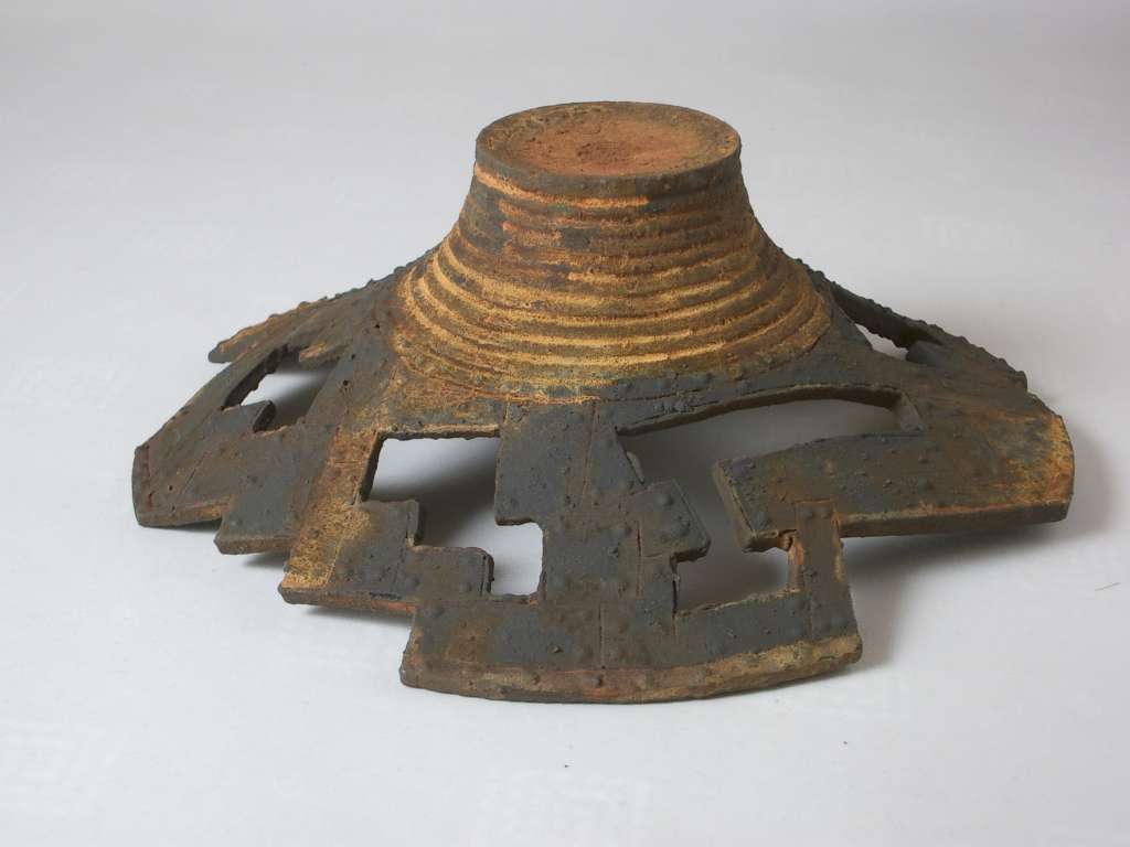 Underside of the egg bowl