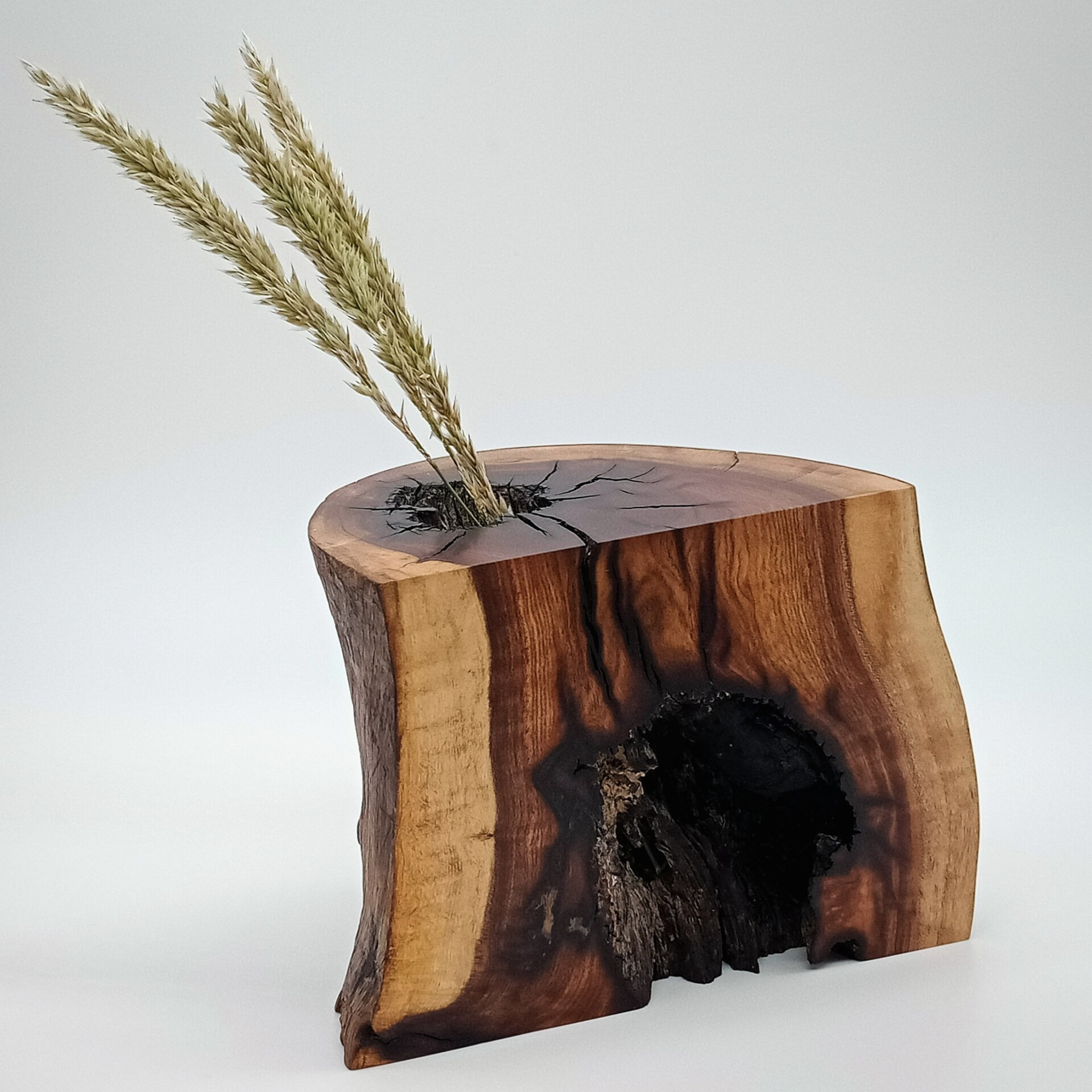 Vase for dried flowers