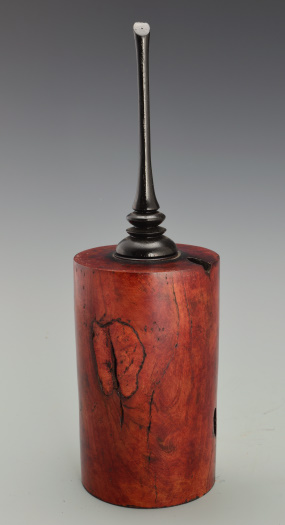 Vessel with finial