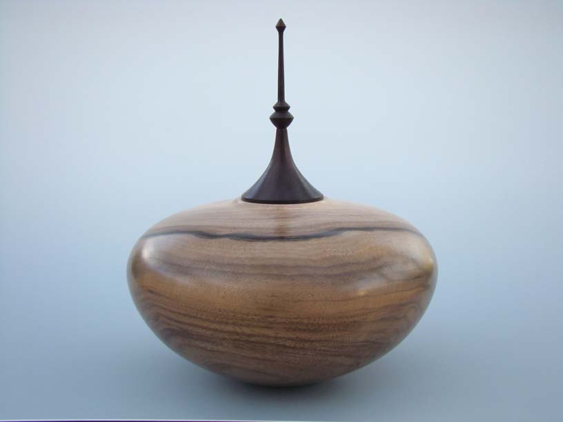 Wallnut hollow form.