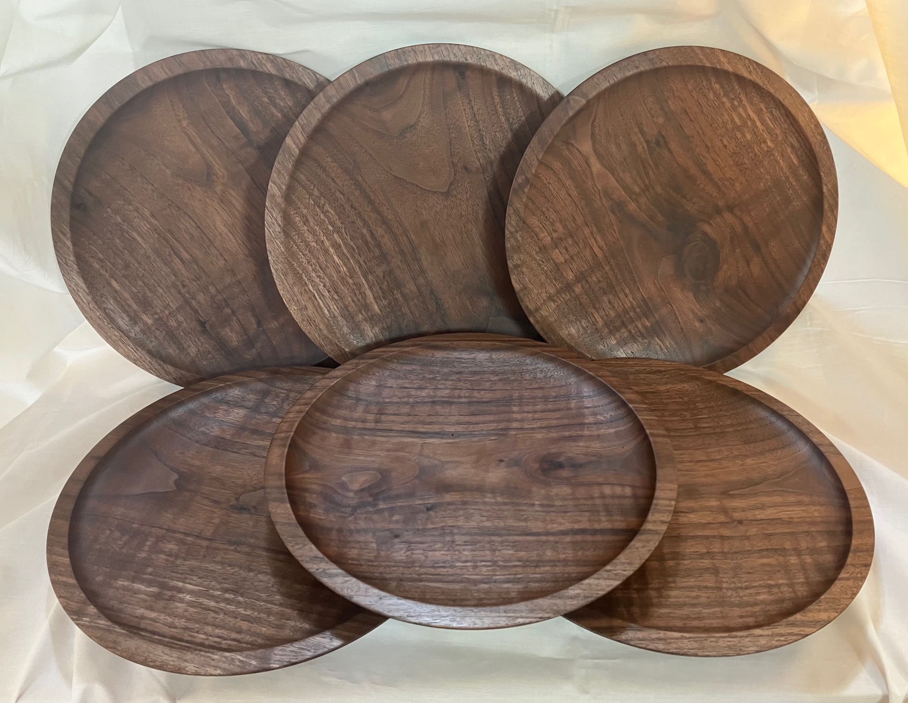 Walnut Dinner Plate Set