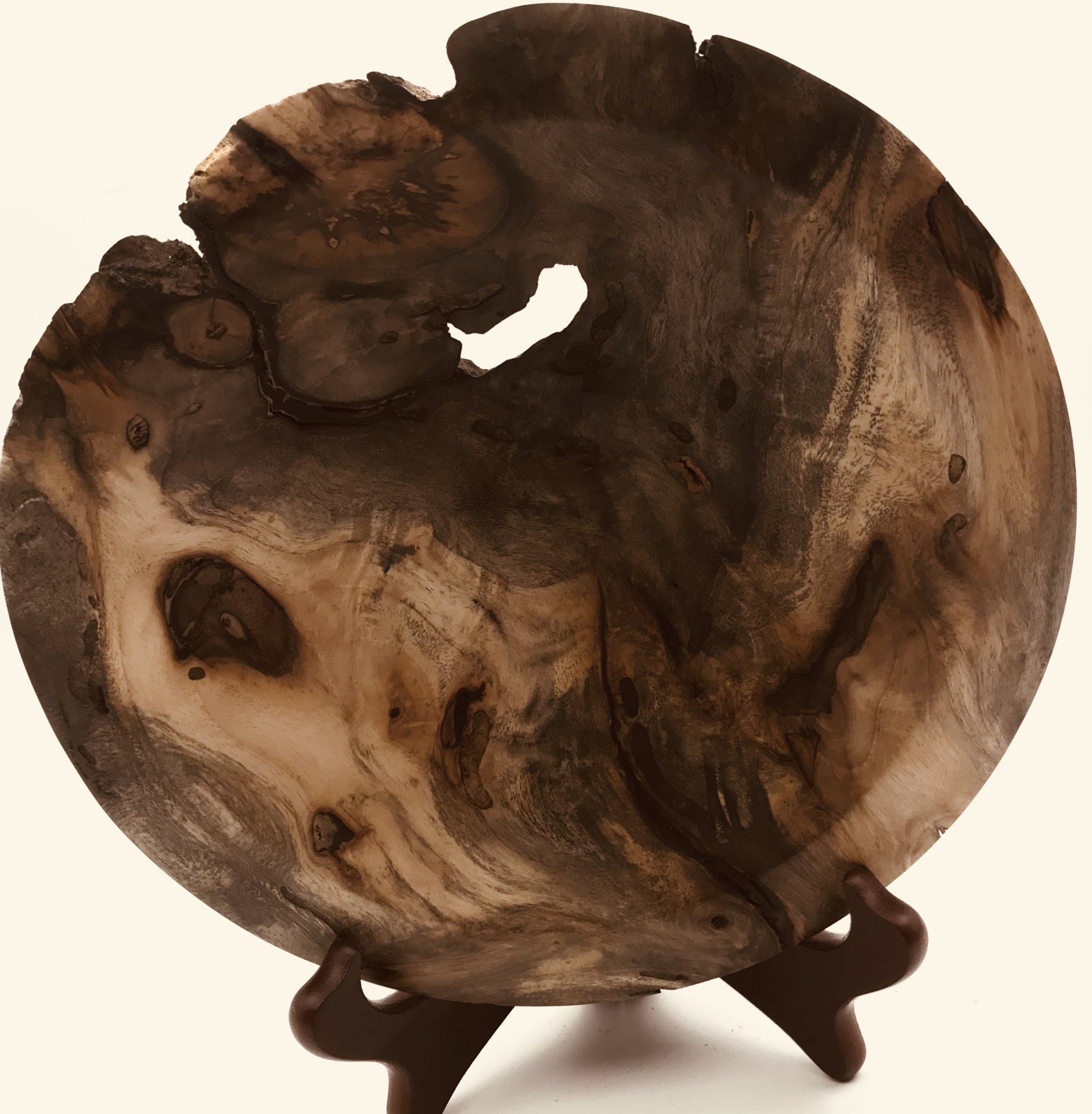 Walnut plate