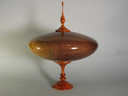 Walnut vessel