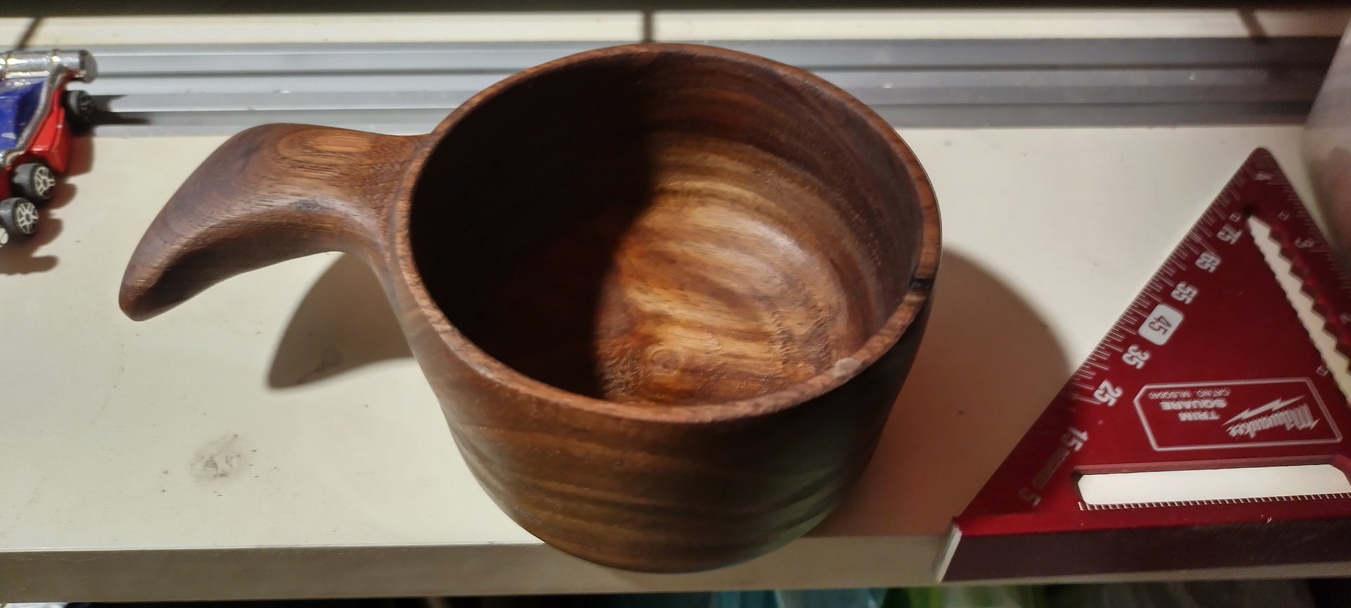 Walnut water mug