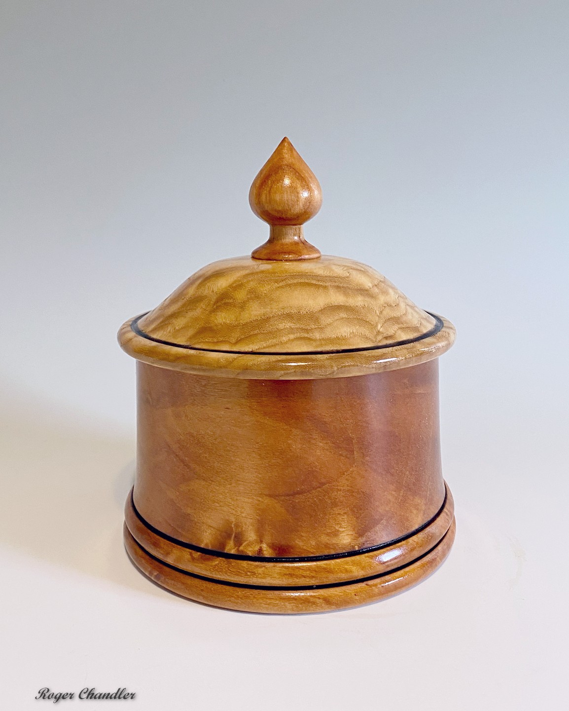 Willow/Quilted Ash Lidded Box
