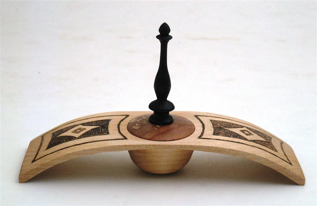 Winged lidded box